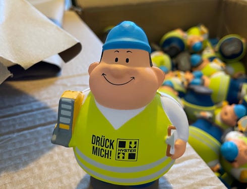 Corporate Design + Logo-Redesign-Erstellung f&uuml;r CSR Kompetenzzentrum Textil & Bekleidung Niederrhein